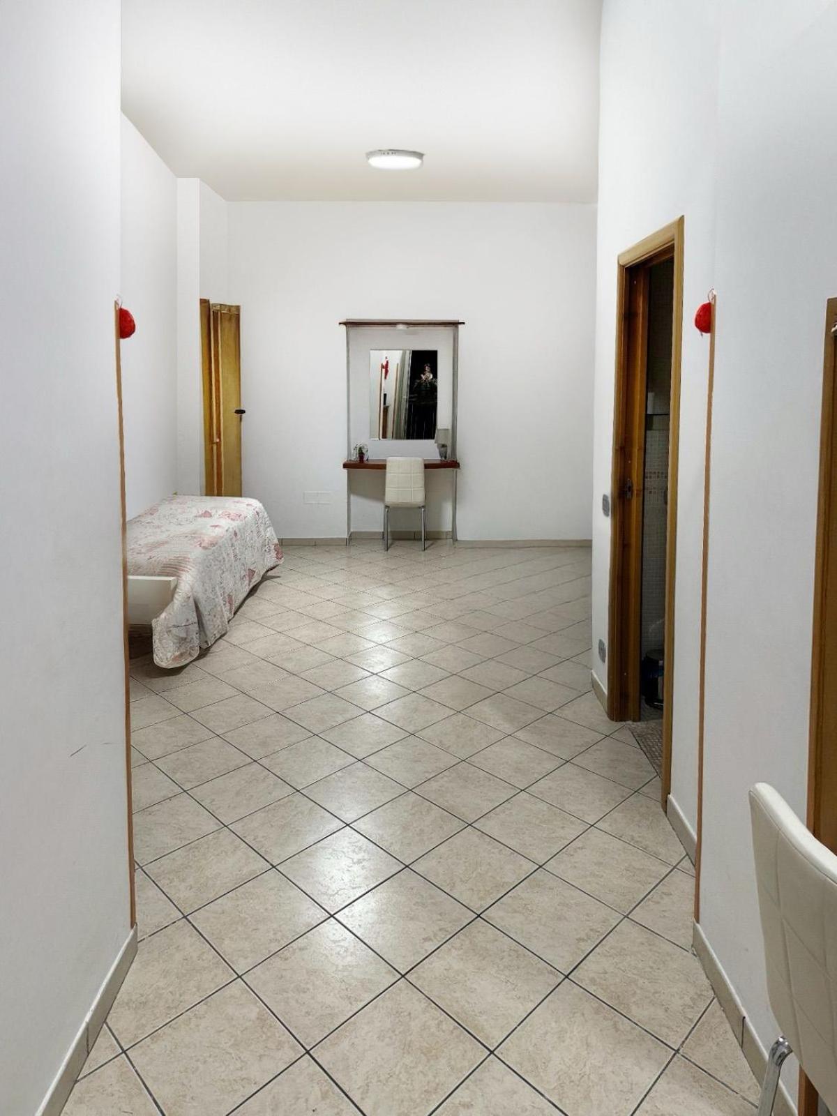 Apartamento Casa Mia Al Plebiscito Nápoles Exterior foto